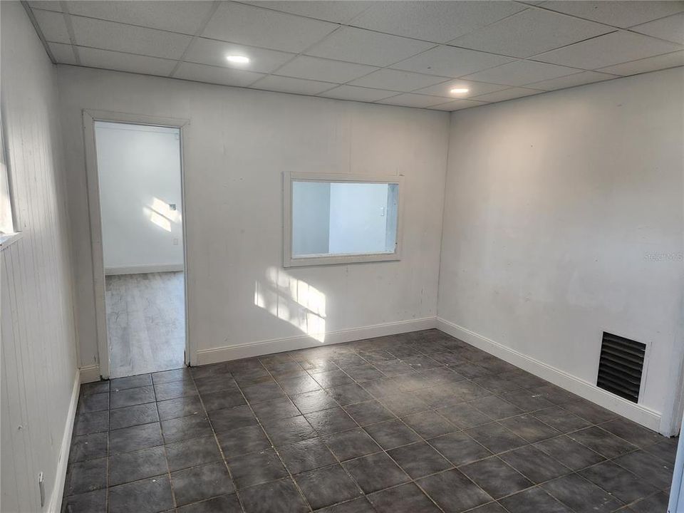 For Sale: $11,100 (0 beds, 0 baths, 700 Square Feet)