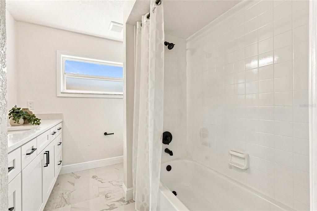 For Sale: $649,999 (3 beds, 2 baths, 1794 Square Feet)
