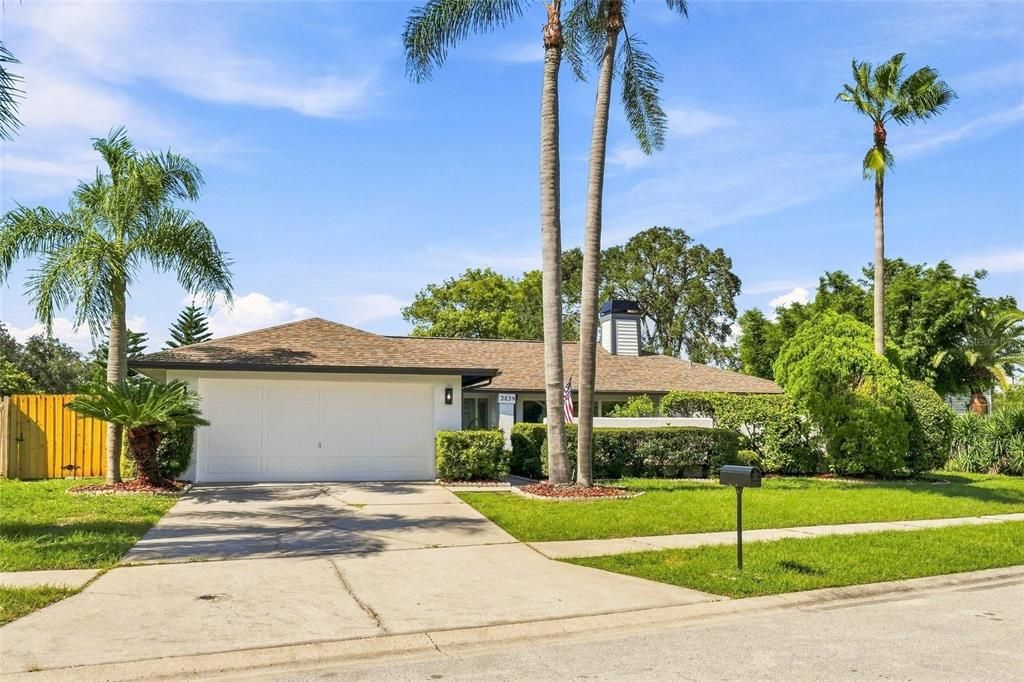 For Sale: $649,999 (3 beds, 2 baths, 1794 Square Feet)