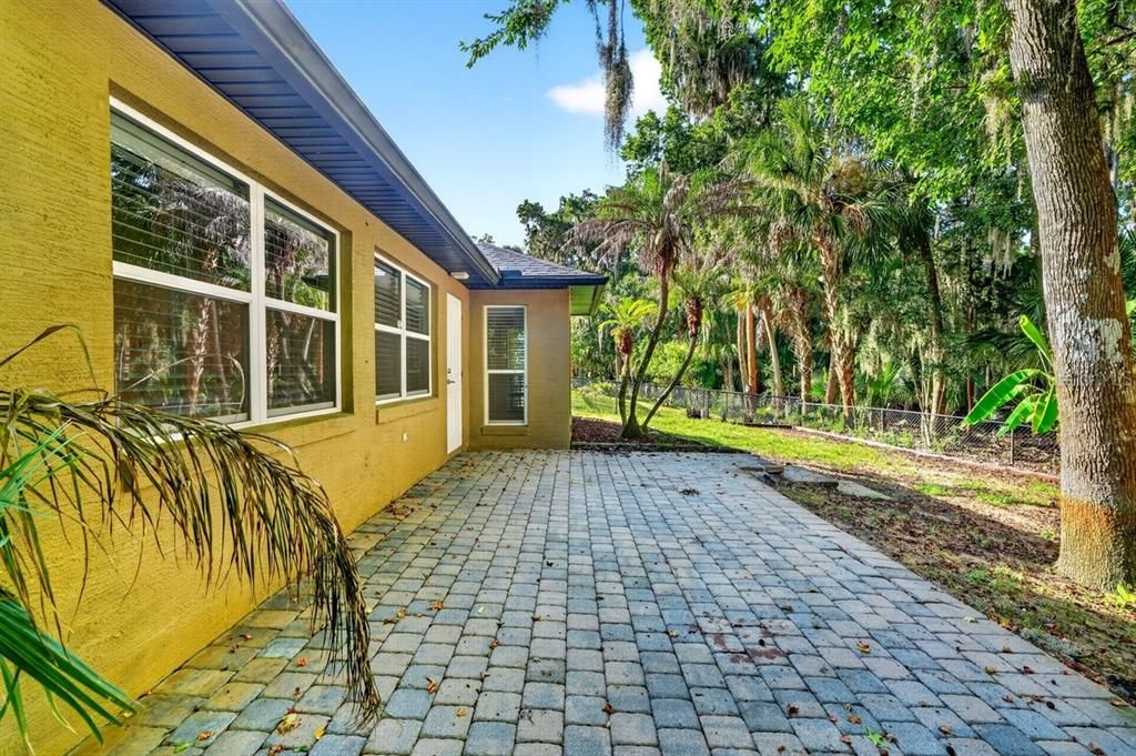 En Venta: $425,000 (3 camas, 2 baños, 2317 Pies cuadrados)