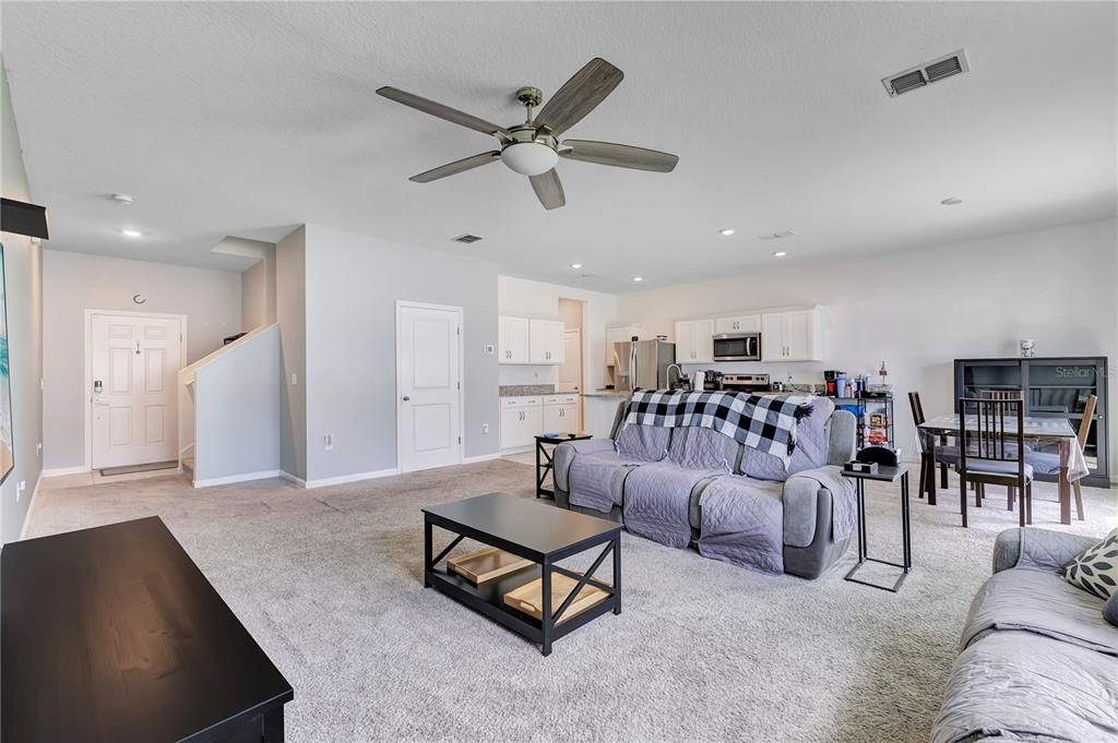 For Sale: $500,000 (4 beds, 2 baths, 2289 Square Feet)