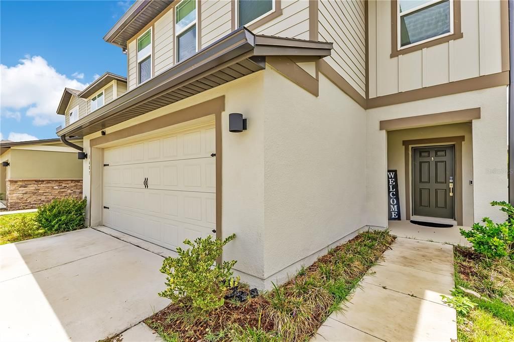 For Sale: $500,000 (4 beds, 2 baths, 2289 Square Feet)