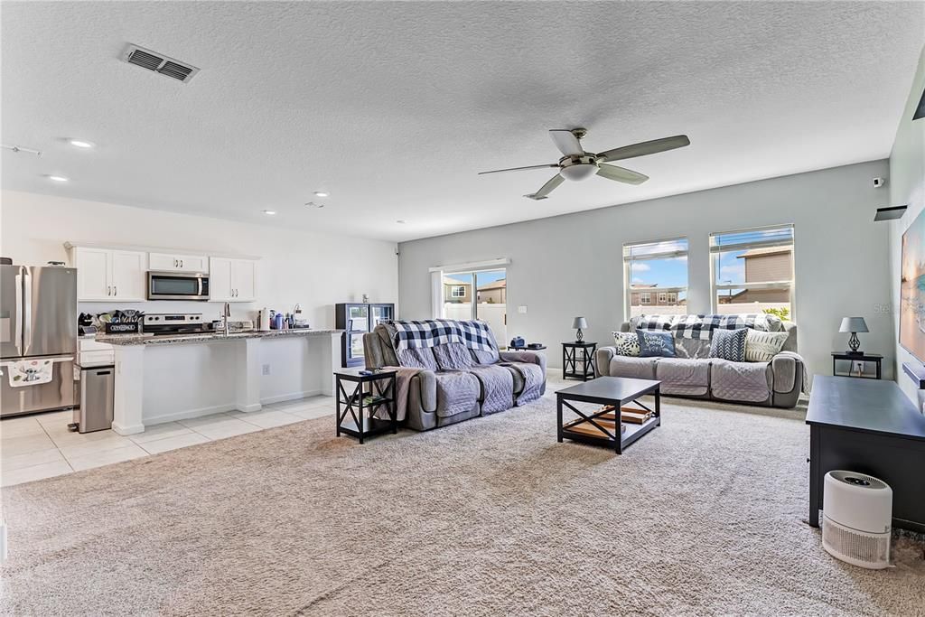 For Sale: $500,000 (4 beds, 2 baths, 2289 Square Feet)