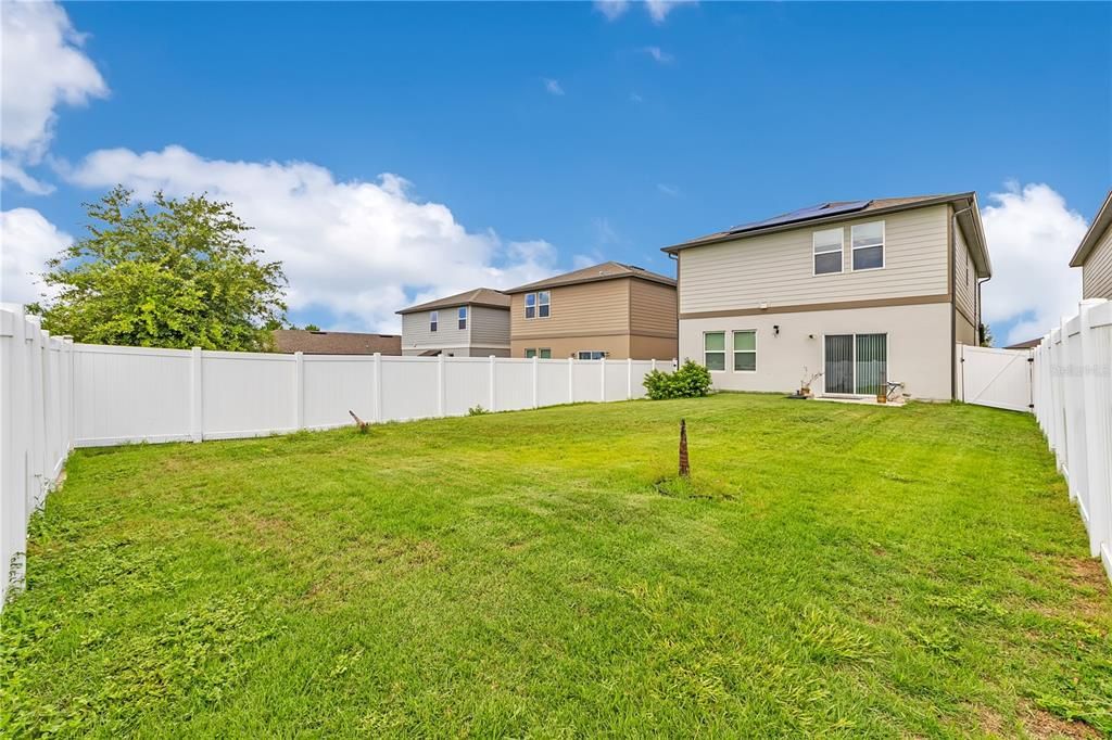 For Sale: $500,000 (4 beds, 2 baths, 2289 Square Feet)