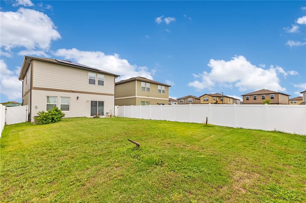 For Sale: $500,000 (4 beds, 2 baths, 2289 Square Feet)