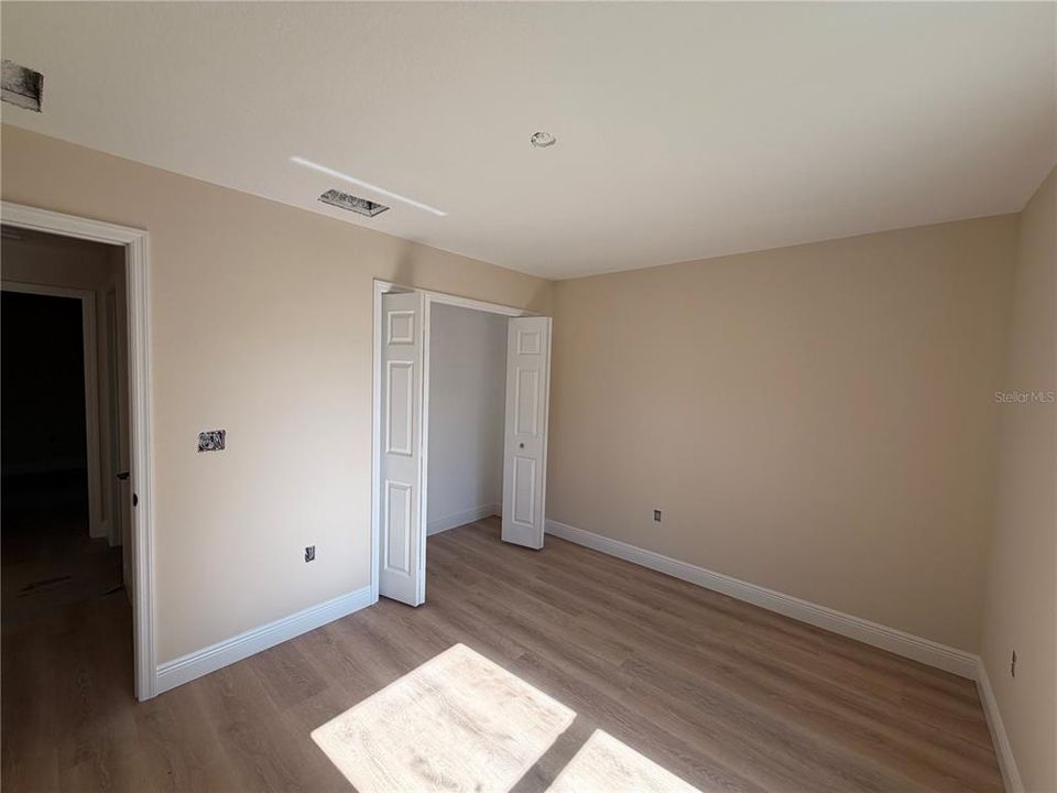 For Sale: $289,900 (3 beds, 2 baths, 1558 Square Feet)