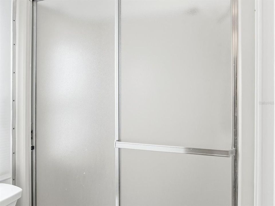 For Sale: $240,000 (2 beds, 2 baths, 1068 Square Feet)