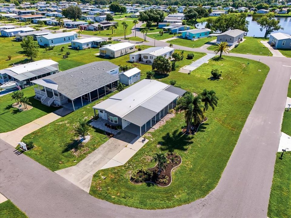 For Sale: $240,000 (2 beds, 2 baths, 1068 Square Feet)
