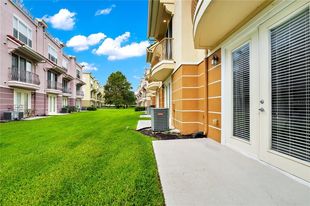 For Sale: $500,000 (3 beds, 3 baths, 1741 Square Feet)