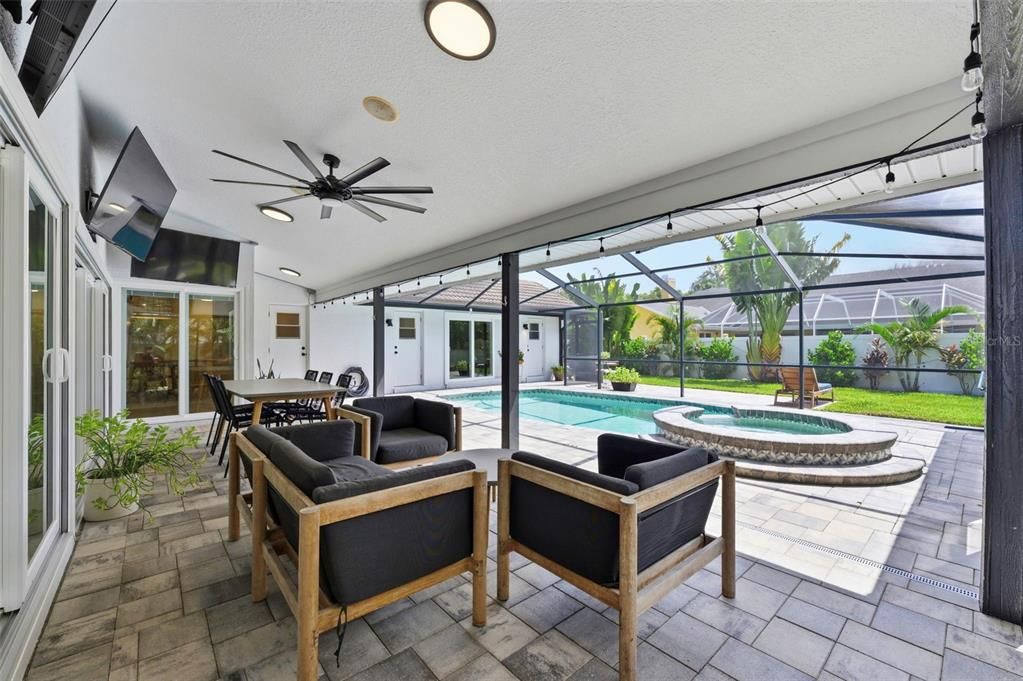 For Sale: $835,000 (4 beds, 3 baths, 2314 Square Feet)