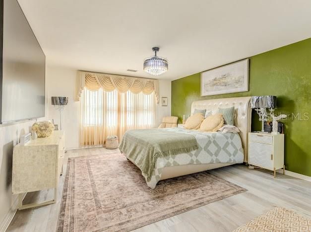 For Sale: $1,250,000 (4 beds, 5 baths, 4587 Square Feet)