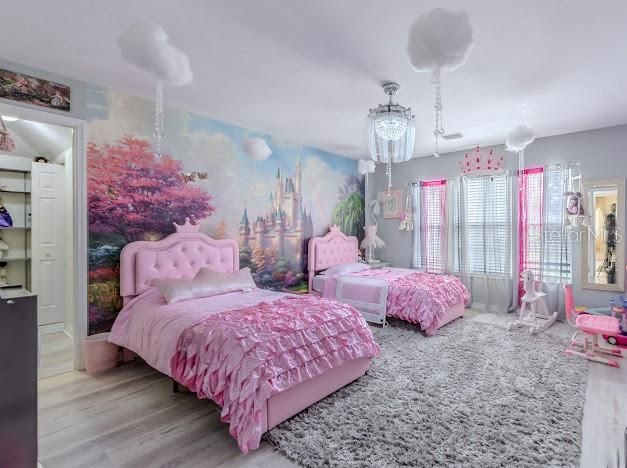 For Sale: $1,250,000 (4 beds, 5 baths, 4587 Square Feet)