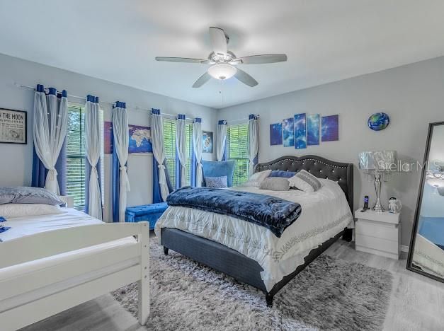 For Sale: $1,250,000 (4 beds, 5 baths, 4587 Square Feet)
