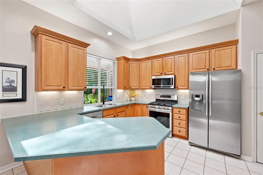 For Sale: $445,000 (3 beds, 2 baths, 1848 Square Feet)