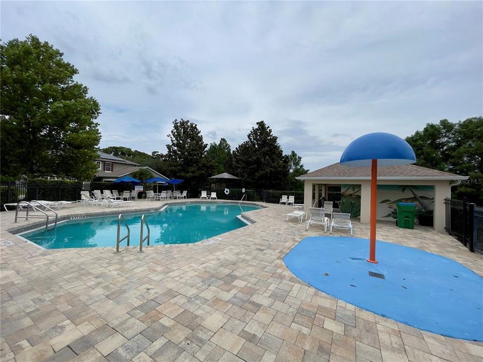 For Rent: $2,450 (3 beds, 2 baths, 1947 Square Feet)