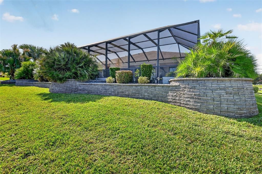 For Sale: $720,000 (3 beds, 3 baths, 2325 Square Feet)