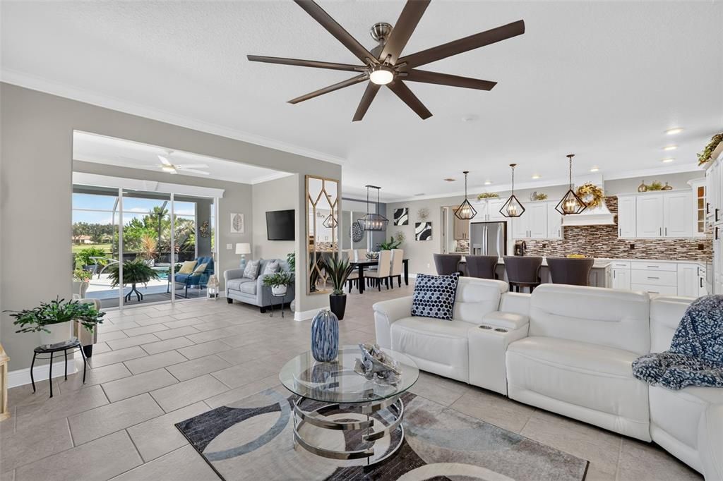 For Sale: $720,000 (3 beds, 3 baths, 2325 Square Feet)