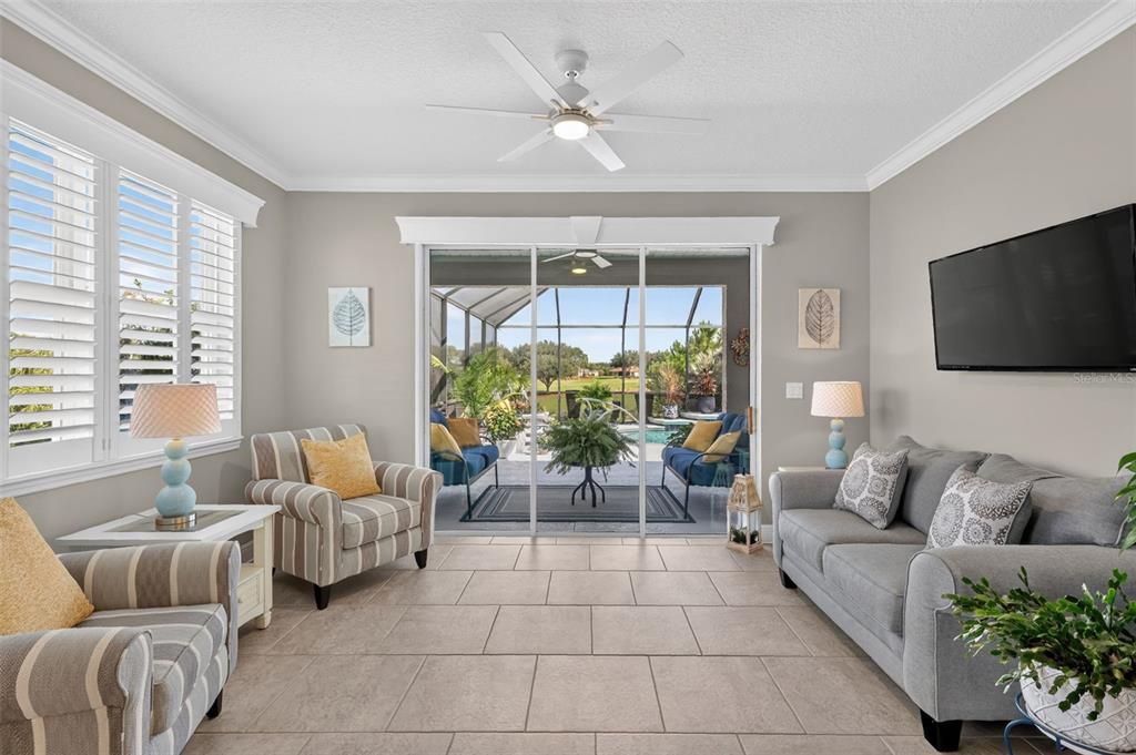 For Sale: $720,000 (3 beds, 3 baths, 2325 Square Feet)