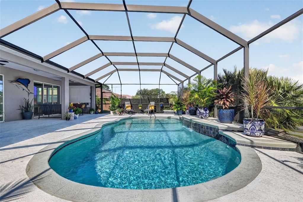 For Sale: $720,000 (3 beds, 3 baths, 2325 Square Feet)
