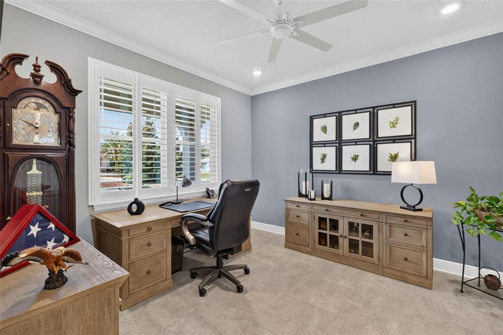 For Sale: $720,000 (3 beds, 3 baths, 2325 Square Feet)