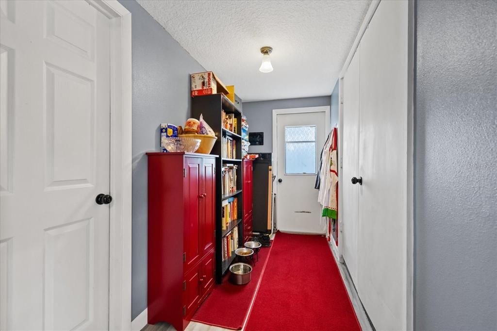 For Sale: $300,000 (4 beds, 2 baths, 1208 Square Feet)