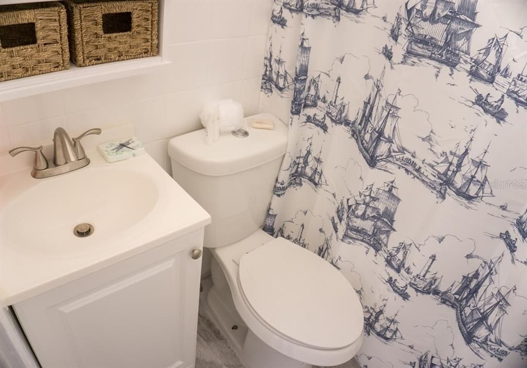 For Rent: $1,275 (0 beds, 1 baths, 350 Square Feet)