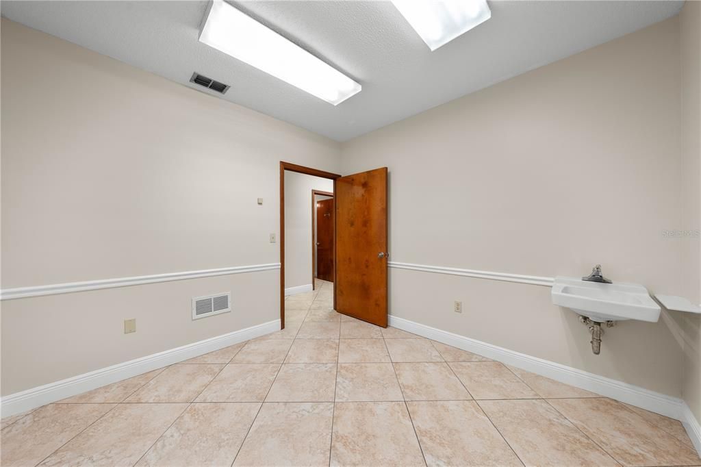 For Sale: $1,500,000 (0 beds, 0 baths, 4551 Square Feet)