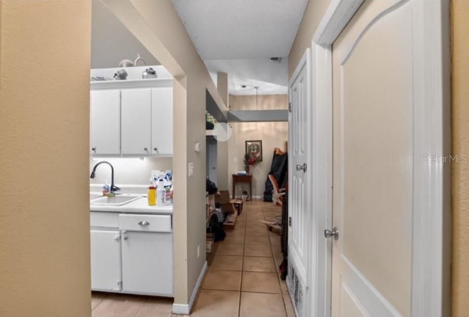 En Venta: $290,000 (3 camas, 2 baños, 1447 Pies cuadrados)