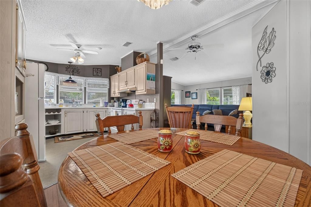 En Venta: $199,900 (2 camas, 2 baños, 1066 Pies cuadrados)
