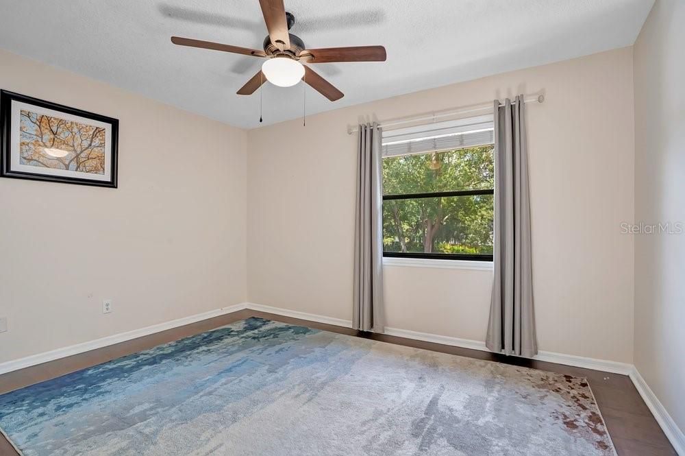 En Venta: $317,500 (2 camas, 2 baños, 1300 Pies cuadrados)