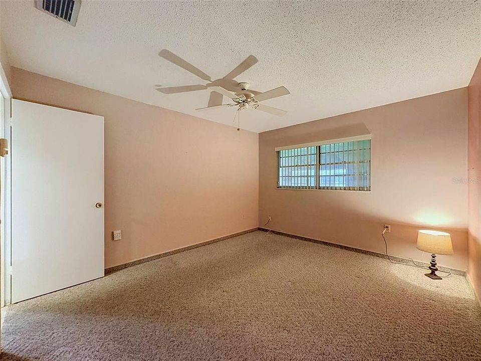 En Venta: $119,000 (2 camas, 2 baños, 984 Pies cuadrados)