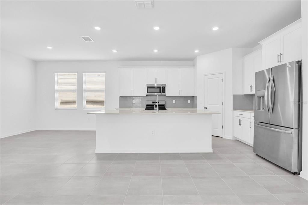 For Rent: $2,795 (3 beds, 2 baths, 2052 Square Feet)
