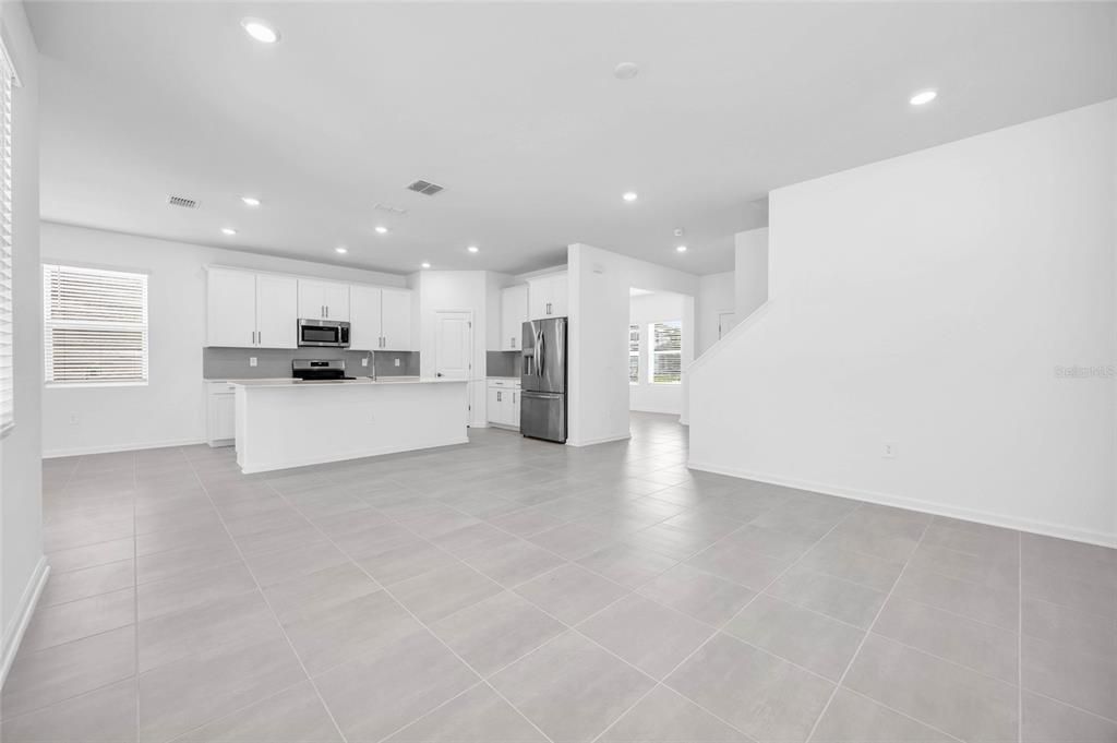 For Rent: $2,795 (3 beds, 2 baths, 2052 Square Feet)