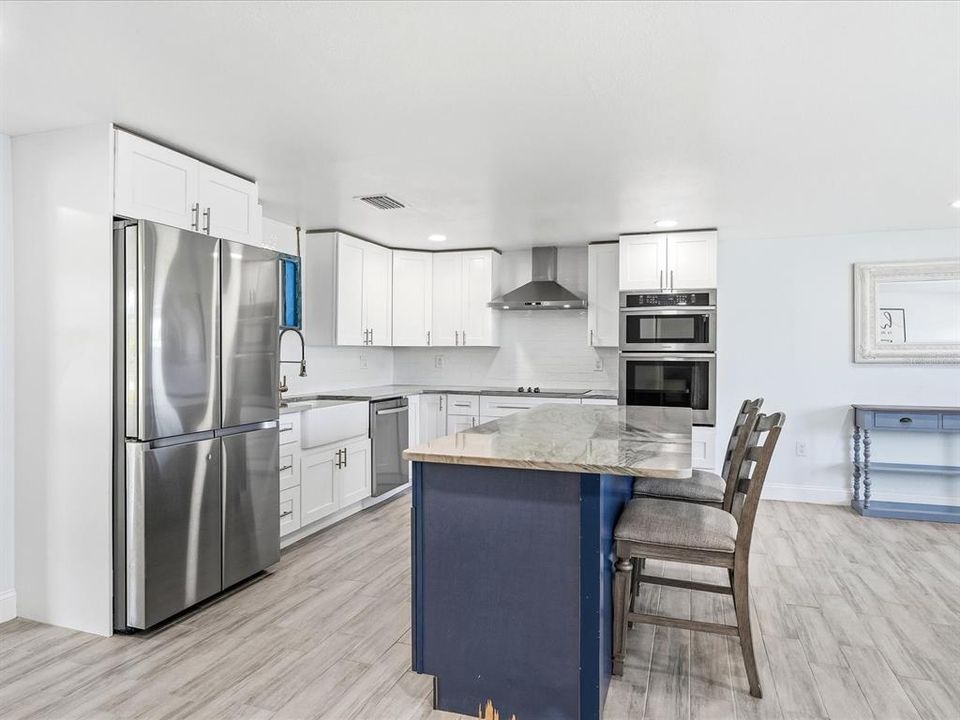 For Sale: $289,900 (3 beds, 2 baths, 1432 Square Feet)