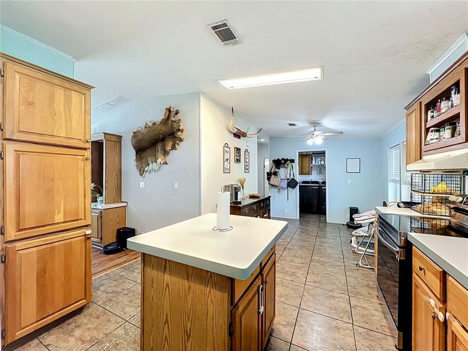 En Venta: $400,000 (3 camas, 2 baños, 1836 Pies cuadrados)
