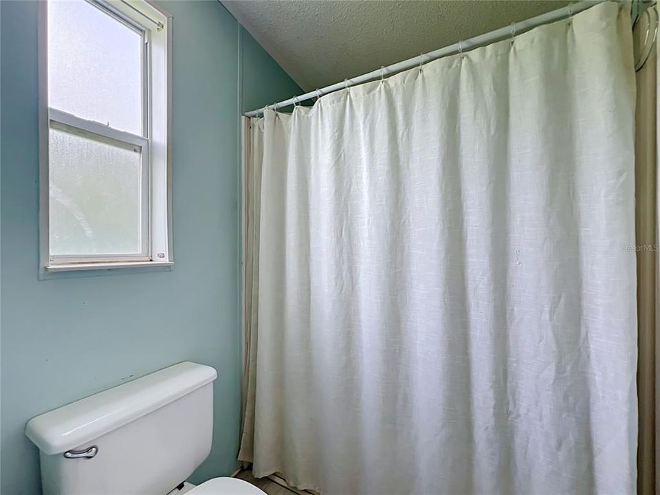 En Venta: $400,000 (3 camas, 2 baños, 1836 Pies cuadrados)