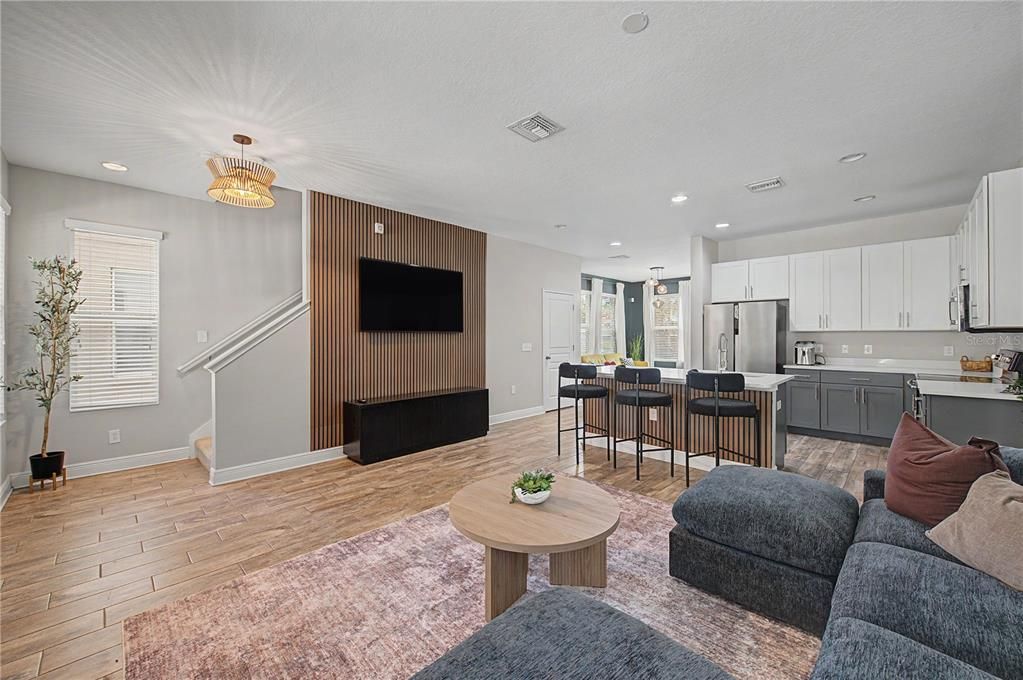 For Rent: $3,950 (3 beds, 2 baths, 1672 Square Feet)