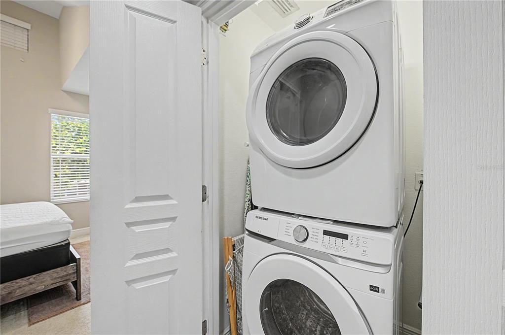 For Rent: $3,950 (3 beds, 2 baths, 1672 Square Feet)