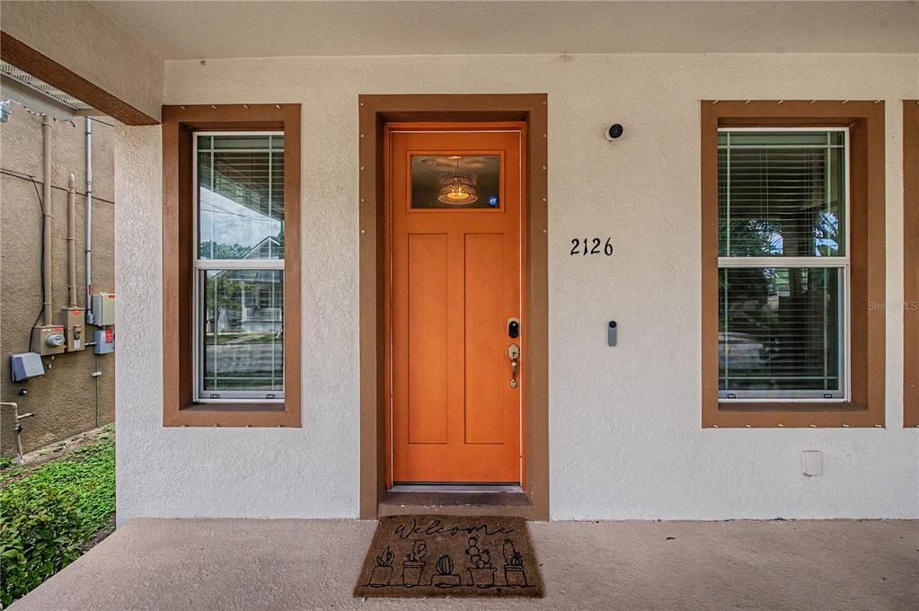 For Rent: $3,950 (3 beds, 2 baths, 1672 Square Feet)