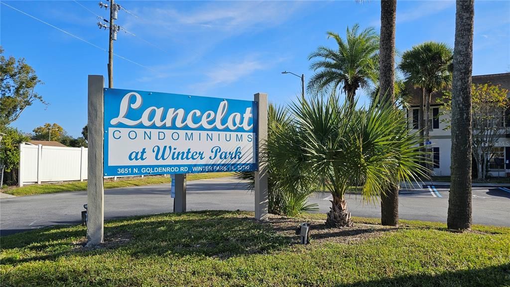 For Sale: $164,900 (2 beds, 2 baths, 840 Square Feet)