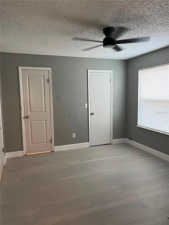 For Sale: $169,900 (2 beds, 2 baths, 1101 Square Feet)