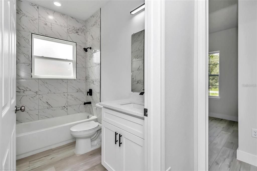 For Rent: $1,900 (4 beds, 2 baths, 1765 Square Feet)