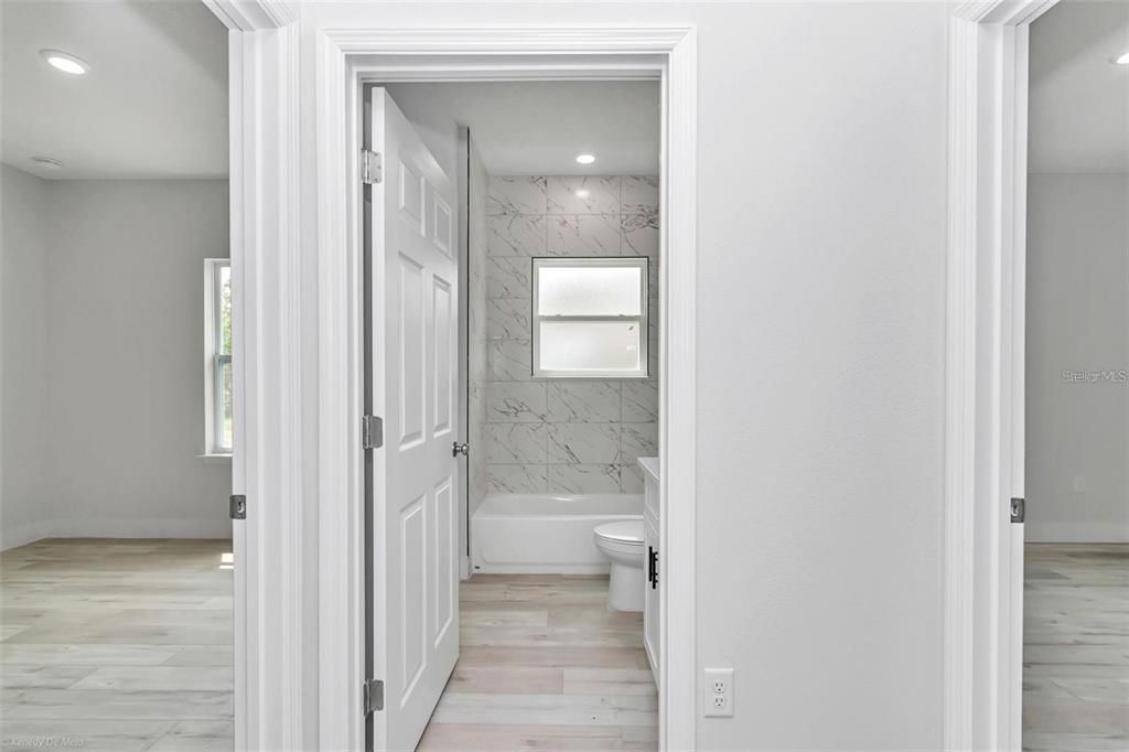 For Rent: $1,900 (4 beds, 2 baths, 1765 Square Feet)