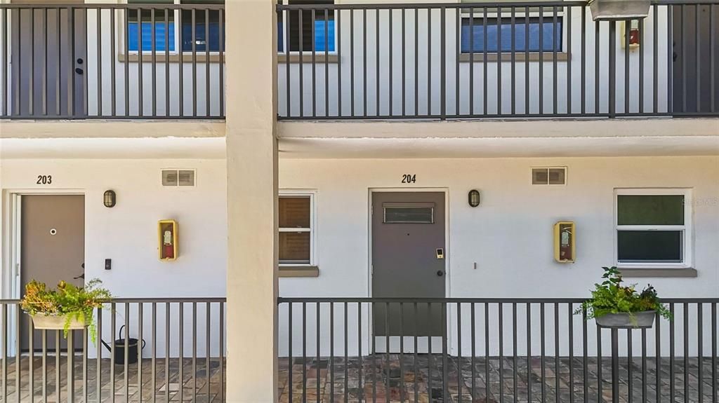 For Rent: $1,750 (0 beds, 1 baths, 545 Square Feet)