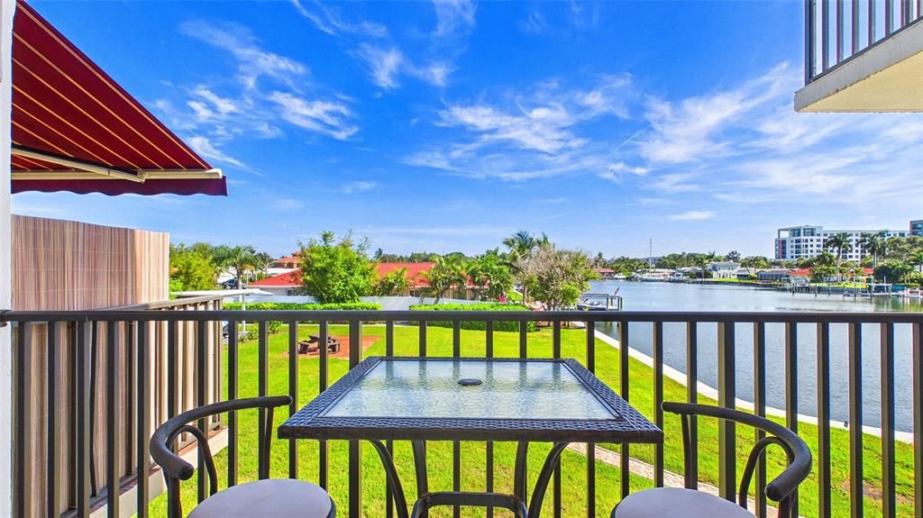 For Rent: $1,750 (0 beds, 1 baths, 545 Square Feet)