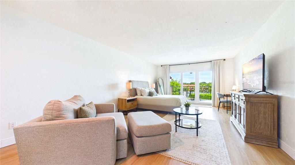 For Rent: $1,750 (0 beds, 1 baths, 545 Square Feet)