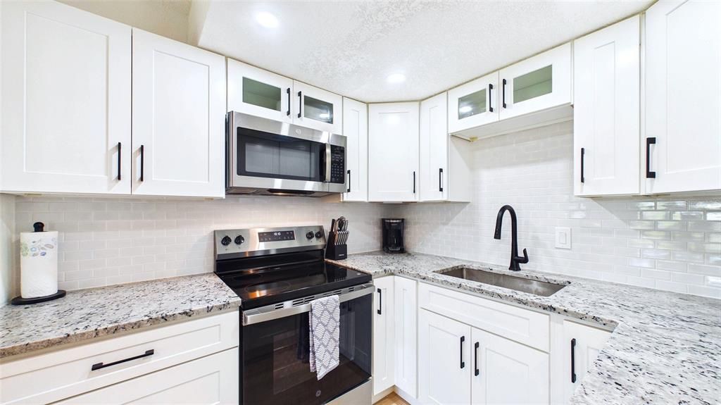 For Rent: $1,750 (0 beds, 1 baths, 545 Square Feet)