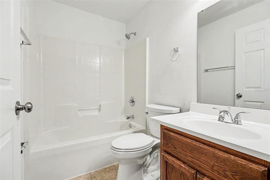 For Sale: $254,900 (3 beds, 2 baths, 1391 Square Feet)
