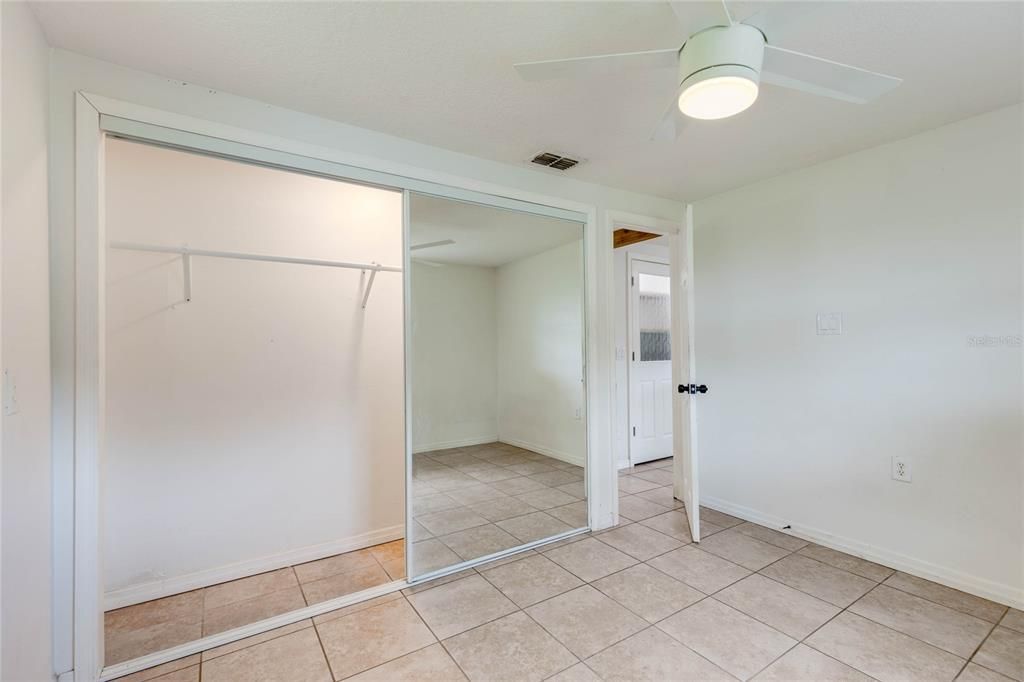 For Rent: $1,775 (2 beds, 1 baths, 1077 Square Feet)