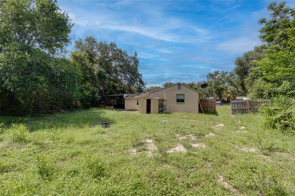 For Rent: $1,775 (2 beds, 1 baths, 1077 Square Feet)